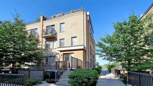 240 - 10 Foundry Avenue