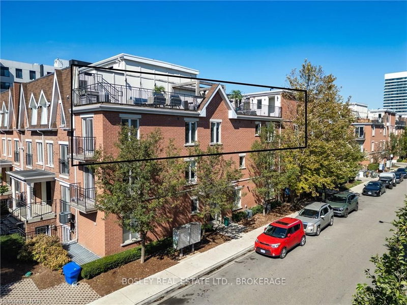 833C - 12 LAIDLAW Street