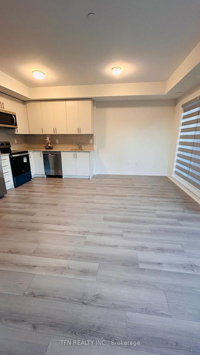 Unit 9 — 3540 Colonial Dr, Mississauga - Erin Mills image-0-4