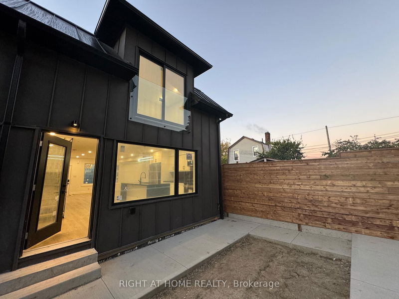 home for lease on 18 Habibi Lane