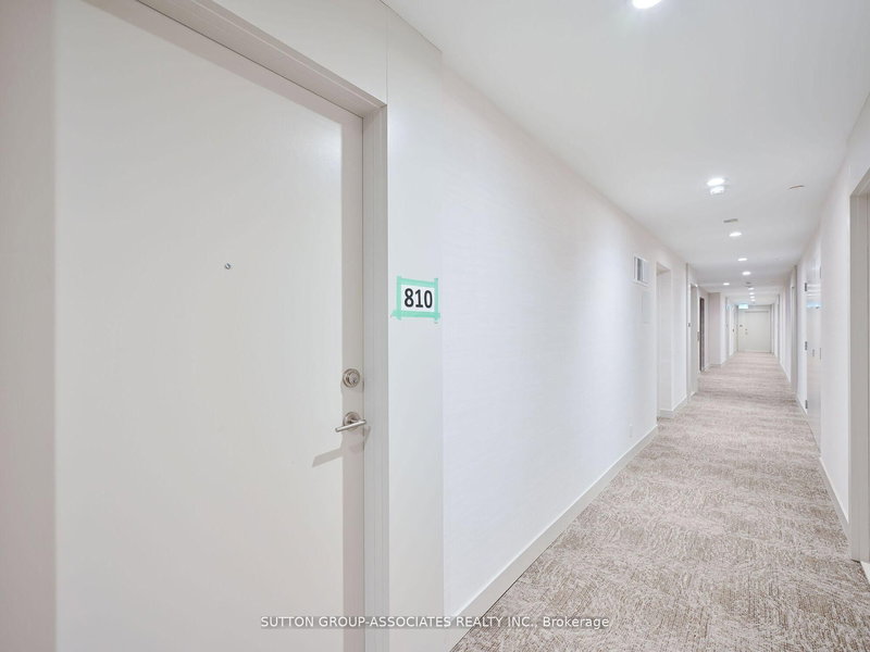 810 - 225 Veterans Dr, Brampton, L7A 5L7 | Image 3