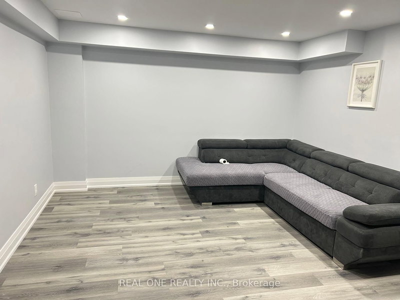 6150 Duford Dr, Mississauga, L5V 1A6 | Image 2