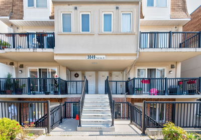 Unit 2003 — 3049 Finch Ave, Toronto - Humbermede image-0-2