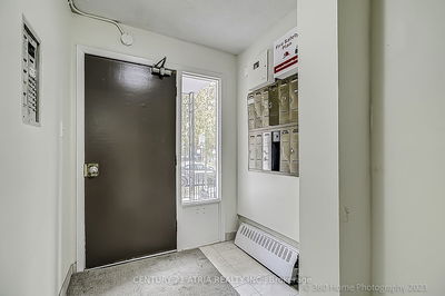 30 Lansdowne Ave, Toronto - Roncesvalles image-0-2