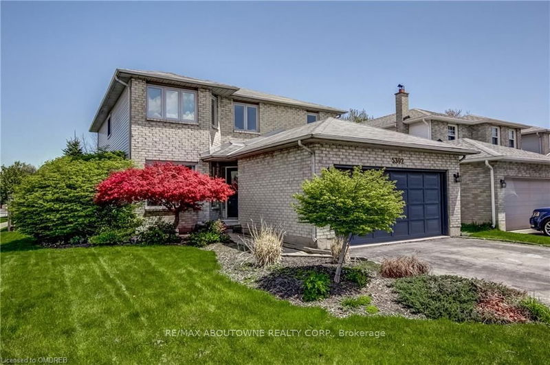 home for lease on 5392 Sheldon Park Drive