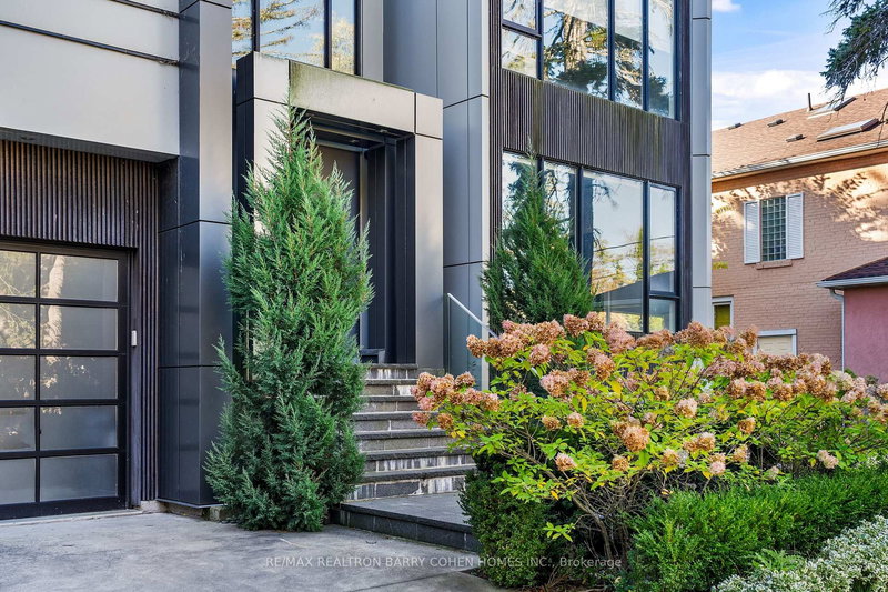 67 Lake Promenade, Toronto, M8W 1A2 | Image 2