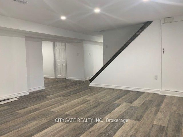 home for lease on #B-542 guelph Street