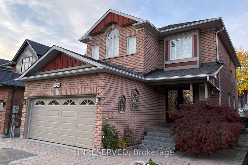 home for lease on 154 Mowat Crescent