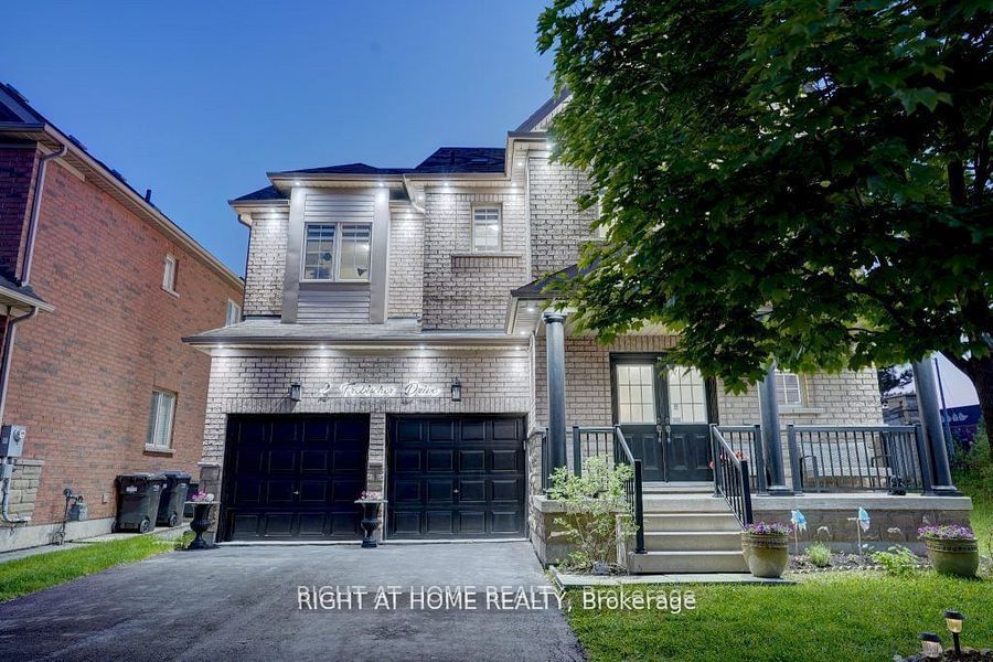 Building at 2 Frobischer Drive, Brampton, Sandringham-Wellington North