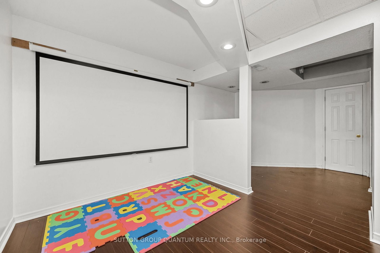 Listing Image 24
