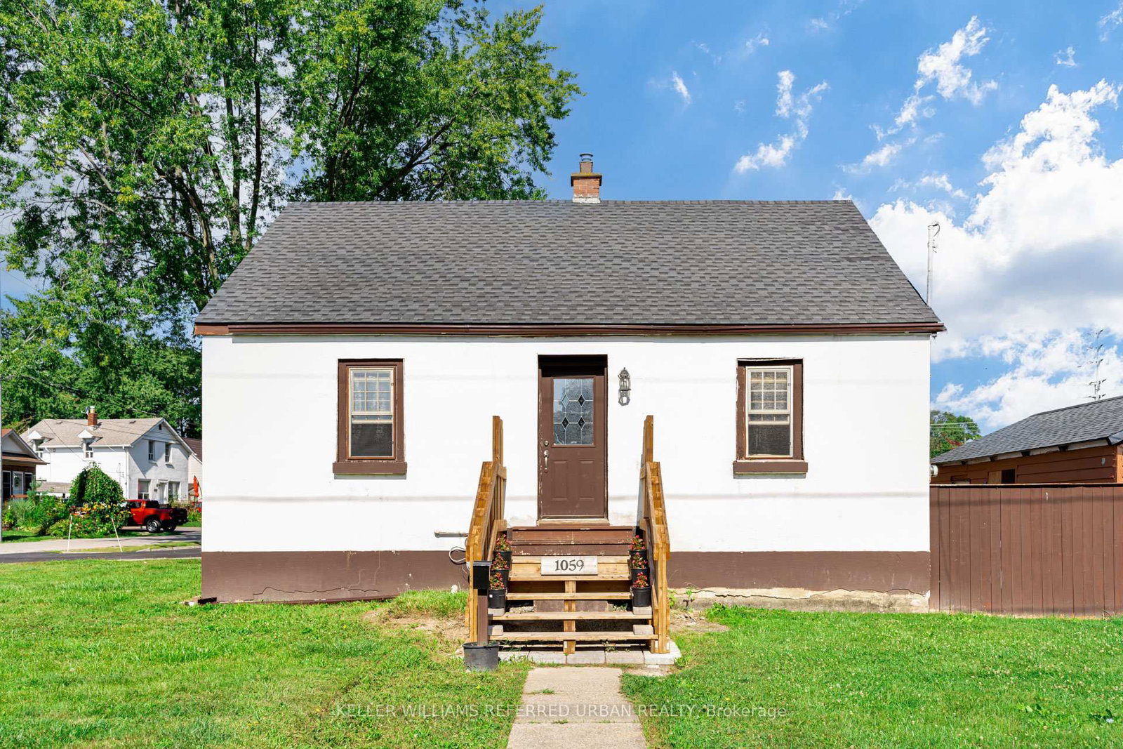 Listing Image 6