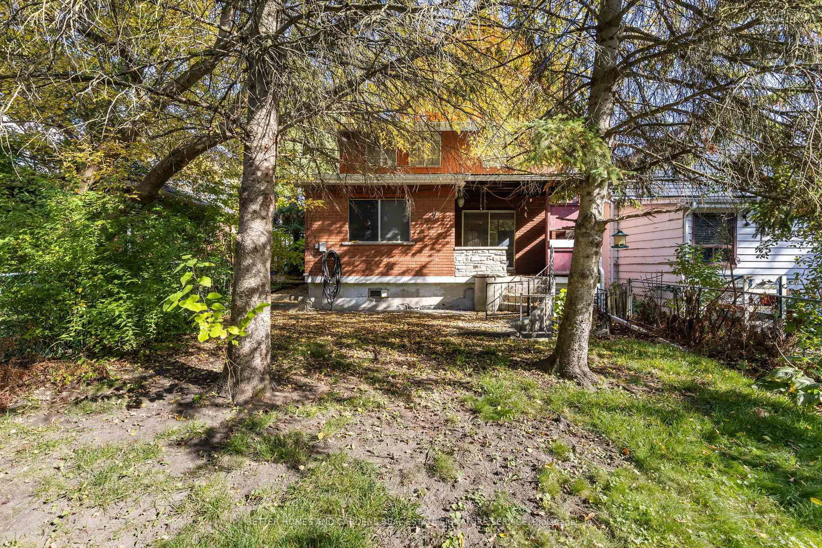 Listing Image 4