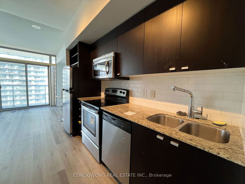 home for lease on 1211-103 The Queensway