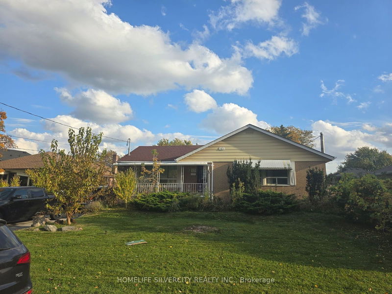 home for lease on 23 Maldaver Avenue