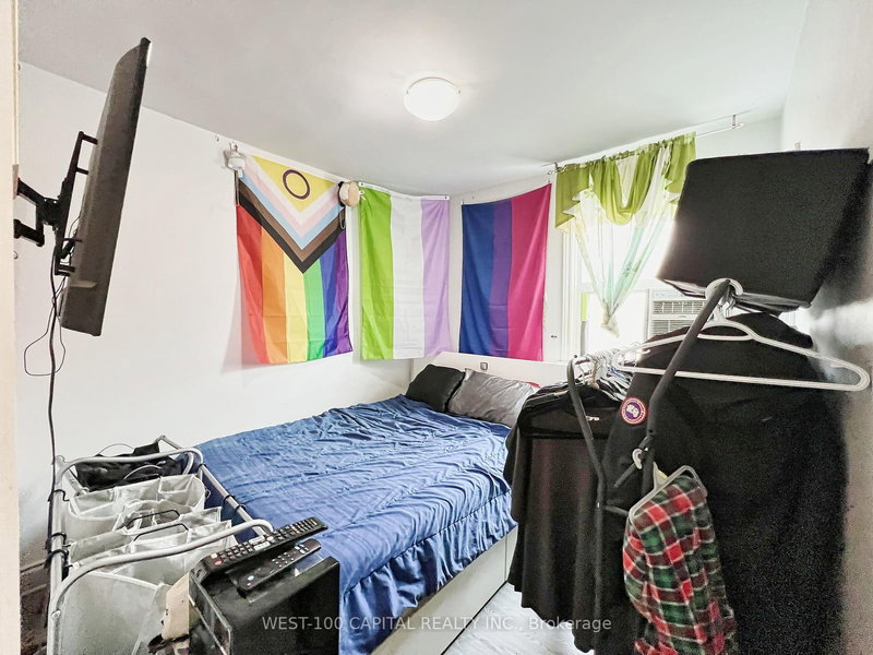 4 - 2544 Eglinton Ave W, Toronto, M6M 1T1 | Image 3