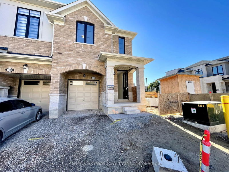 home for lease on 110-1402 Oakmont Common  S