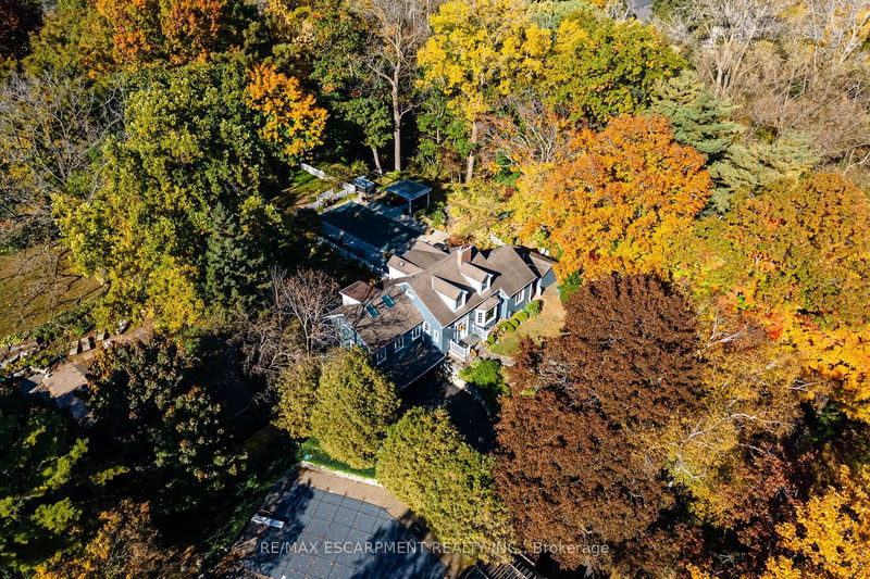 home for sale on 4271 Lakeshore Road