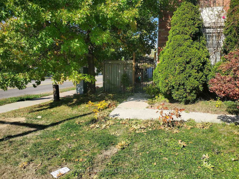 home for lease on 2#Bsmnt-700 Peter Robertson Boulevard