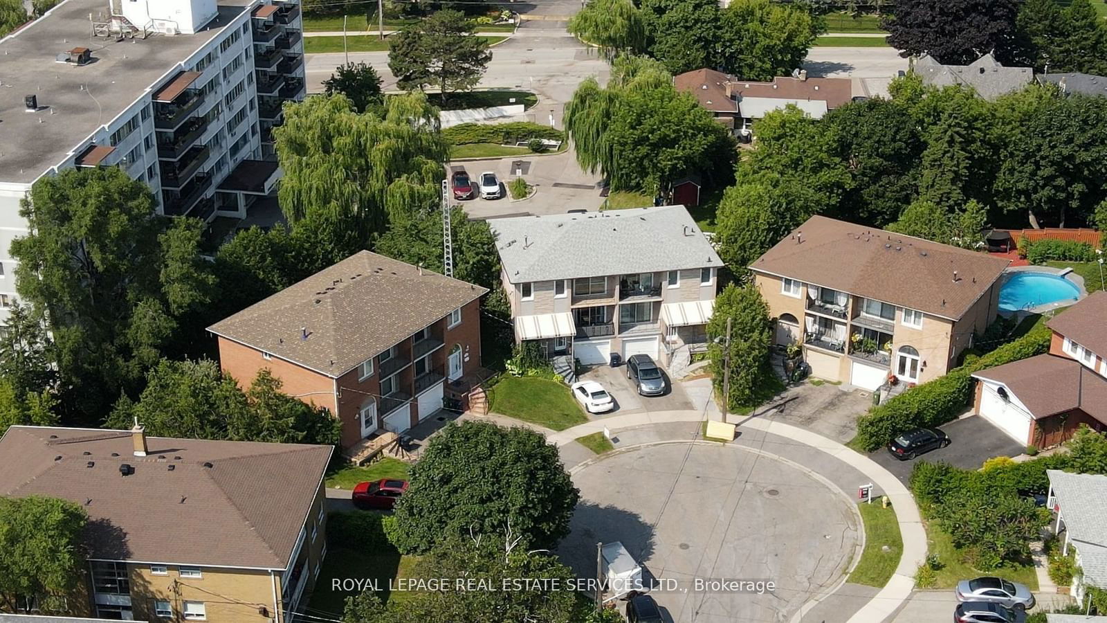 Building in 19 Terryellen Crescent