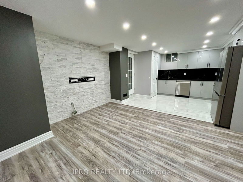 home for lease on 46 Haverstock Crescent