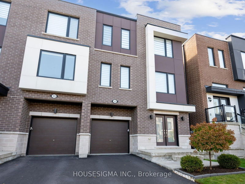 home for sale on 33 Vaudeville Drive