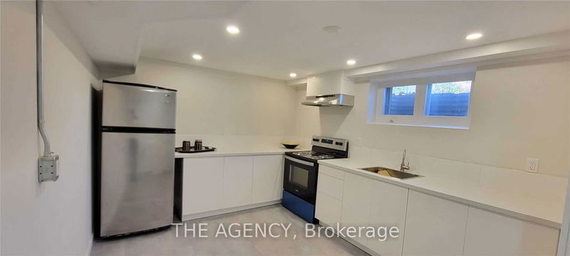home for lease on BSMT-64 Farningham Crescent