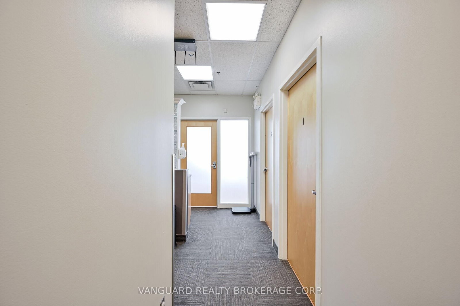 400 Bronte Street, Unit 209 - Photo 18