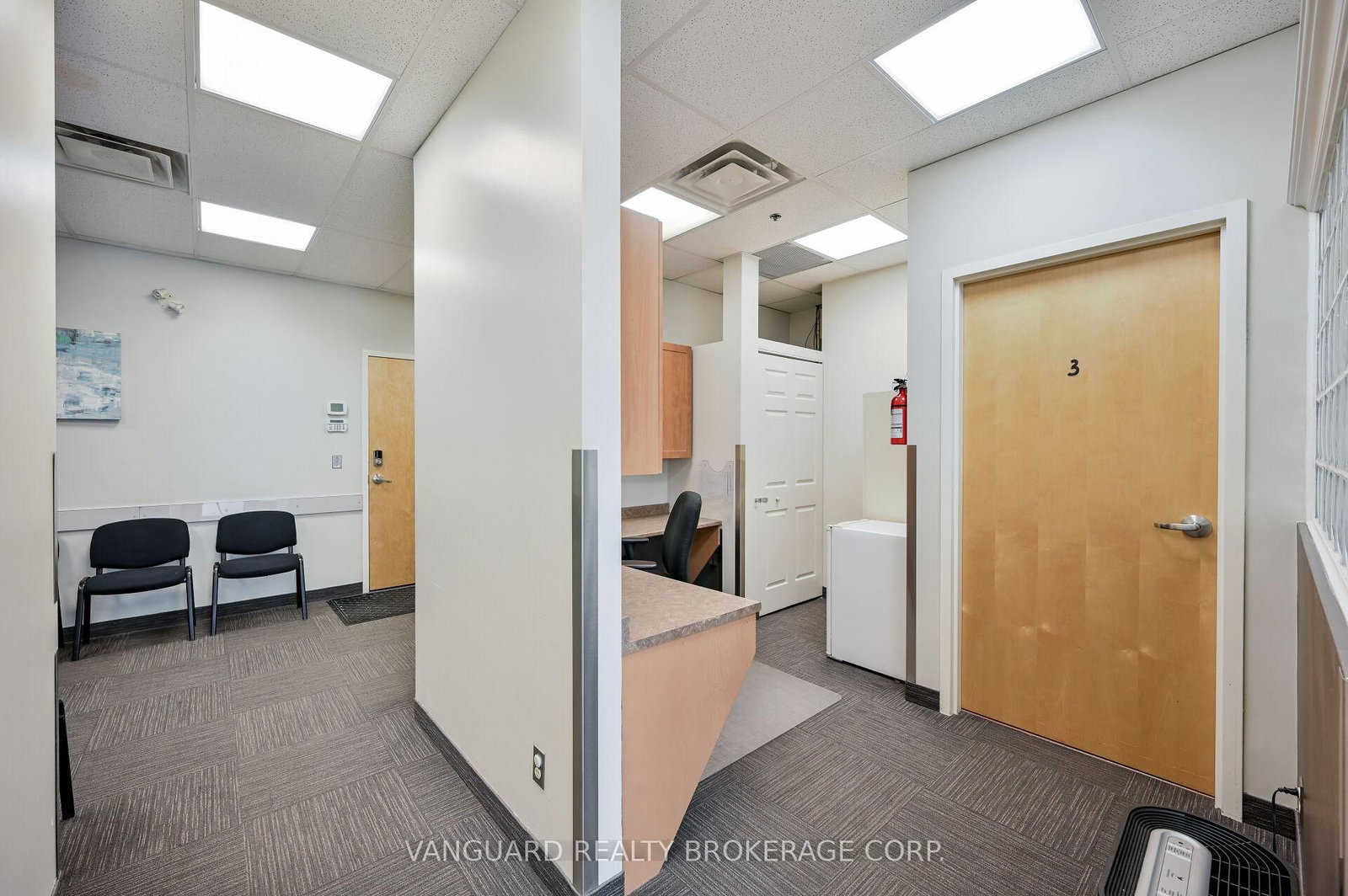 400 Bronte Street, Unit 209 - Photo 19