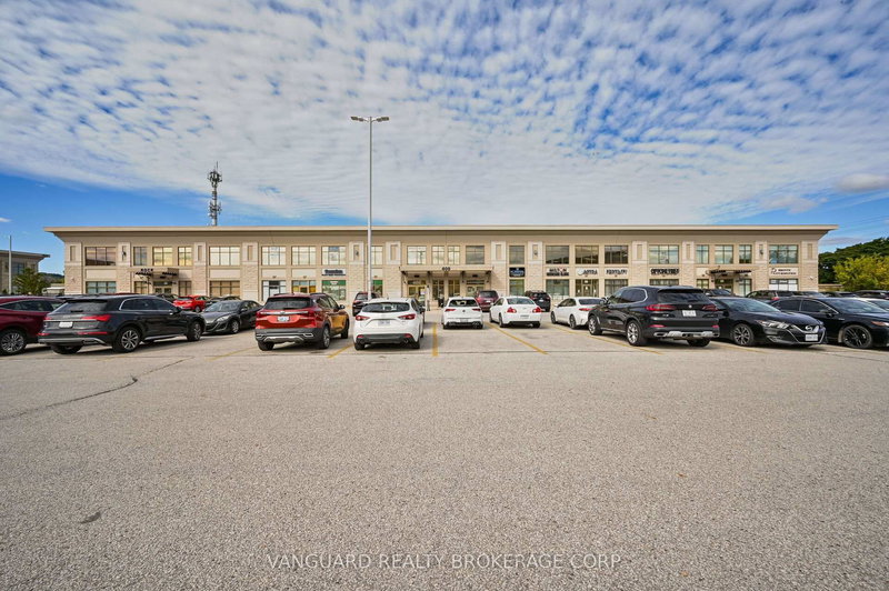 209 - 400 Bronte St, Milton, L9T 0H7 | Image 2