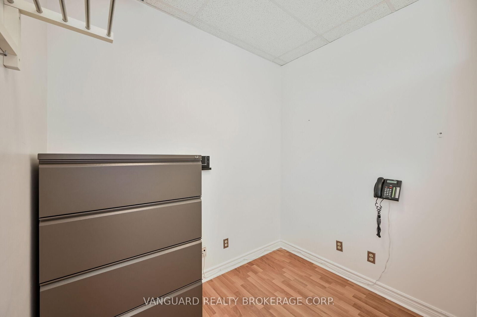 400 Bronte Street, Unit 209 - Photo 39
