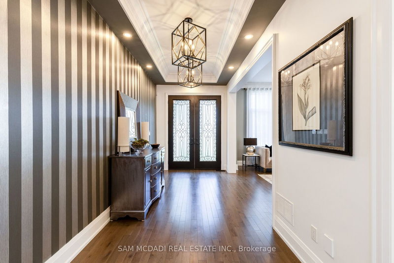 1285 Mineola Gdns, Mississauga, L5G 3Y5 | Image 3