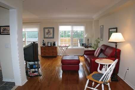 3376 Angel Pass Dr, Mississauga, L5M7K5 | Image 2