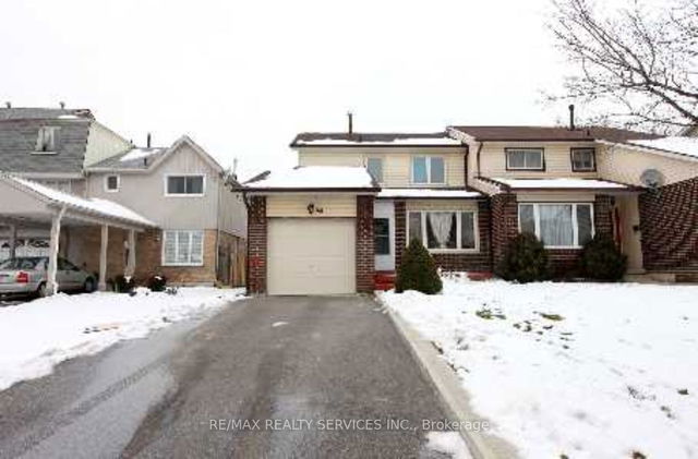 64 Courtleigh Square
