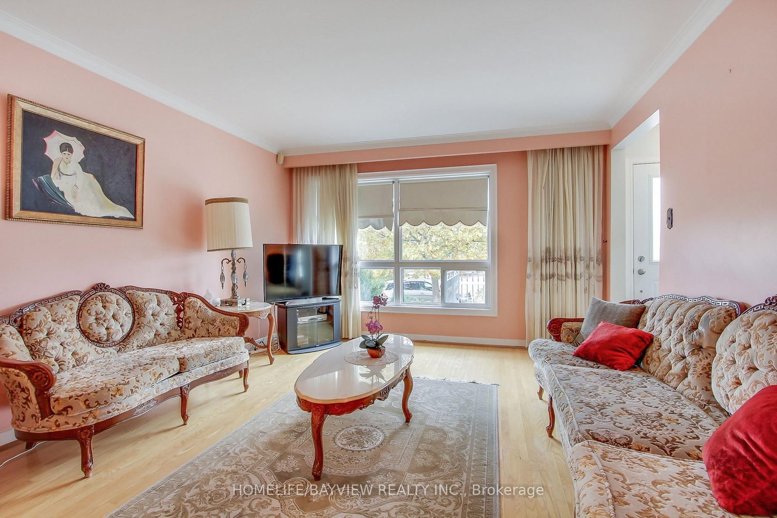 Listing Image 9