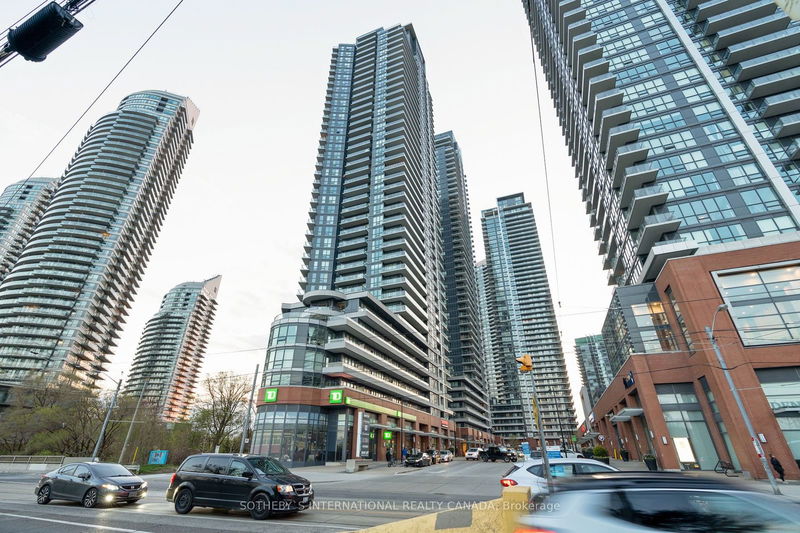 2212 Lake Shore Blvd W #1803, Toronto, Ontario (MLS W9768372)