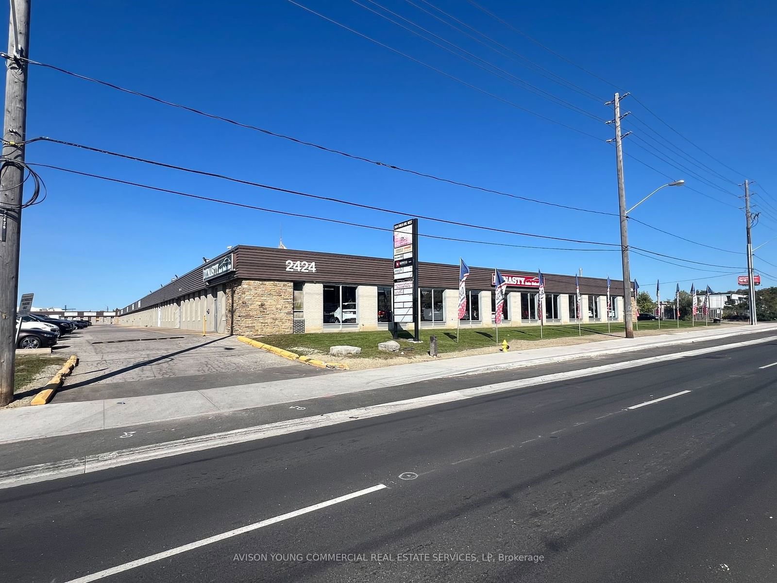 Building at 2424 Finch Avenue, Toronto, Humber Summit