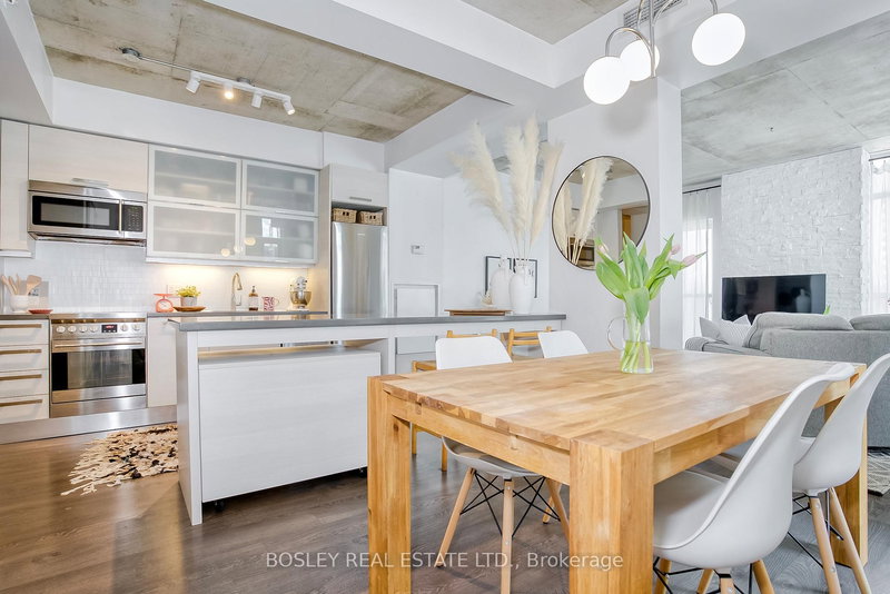 208 - 1205 Queen St W, Toronto, M6K 1L2 | Image 2