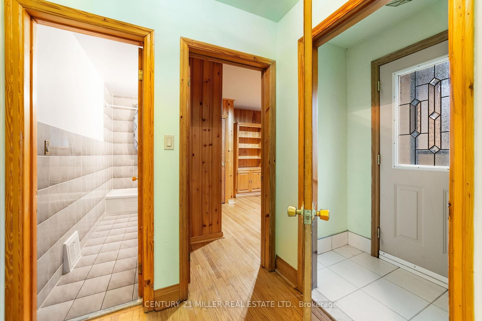 Listing Image 3