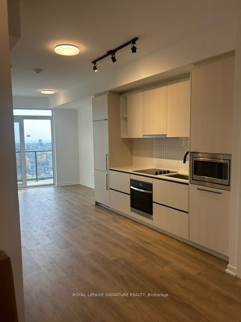 home for lease on 1402-10 Graphophone Grve