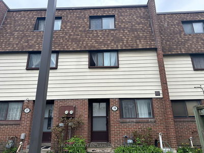 Townhouse sold at 198-180 Mississauga Valley Boulevard, Mississauga, Mississauga Valleys, L5A 3M2 - MLS: W9805705