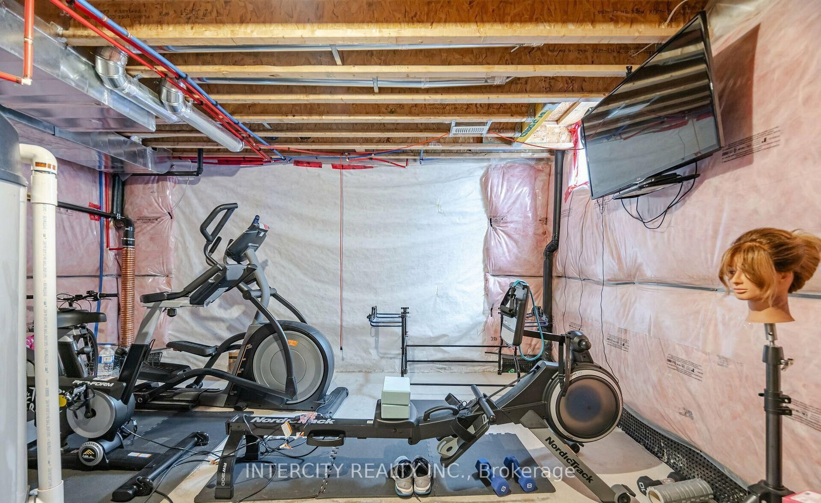 Listing Image 28