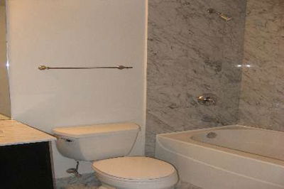 Unit 705 — 383 Ellis Park Rd, Toronto - High Park-Swansea image-0-3