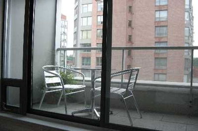 Unit 705 — 383 Ellis Park Rd, Toronto - High Park-Swansea image-0-4