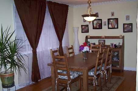 14 Westhampton Dr, Toronto, M9R1X6 | Image 2