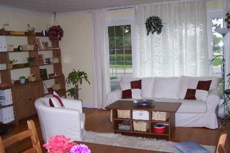 14 Westhampton Dr, Toronto, M9R1X6 | Image 3