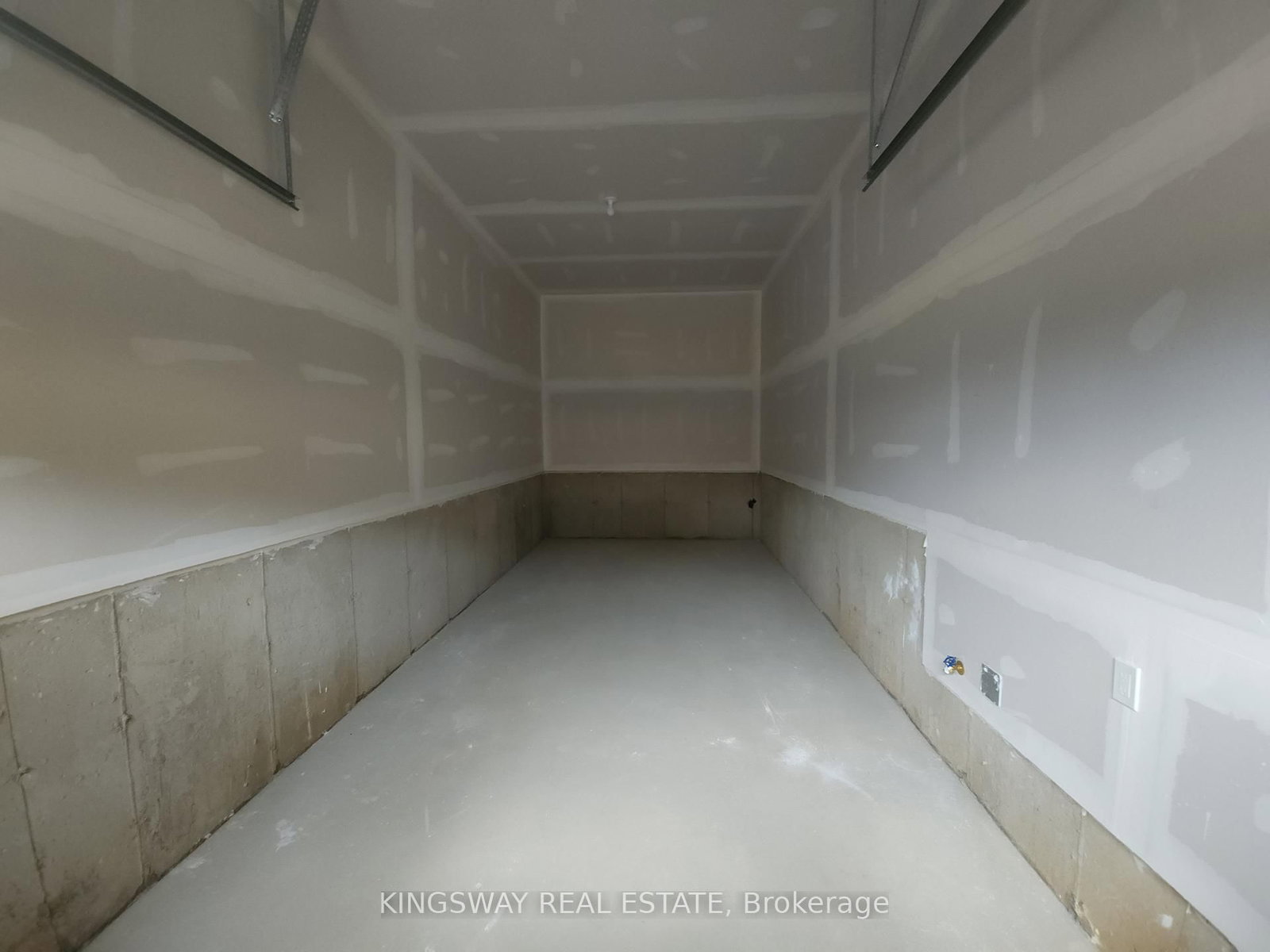 Townhouse leased at 8-305 Garner Road, Hamilton, Ontario, L9G 5E6 - Ancaster - MLS: X10006653