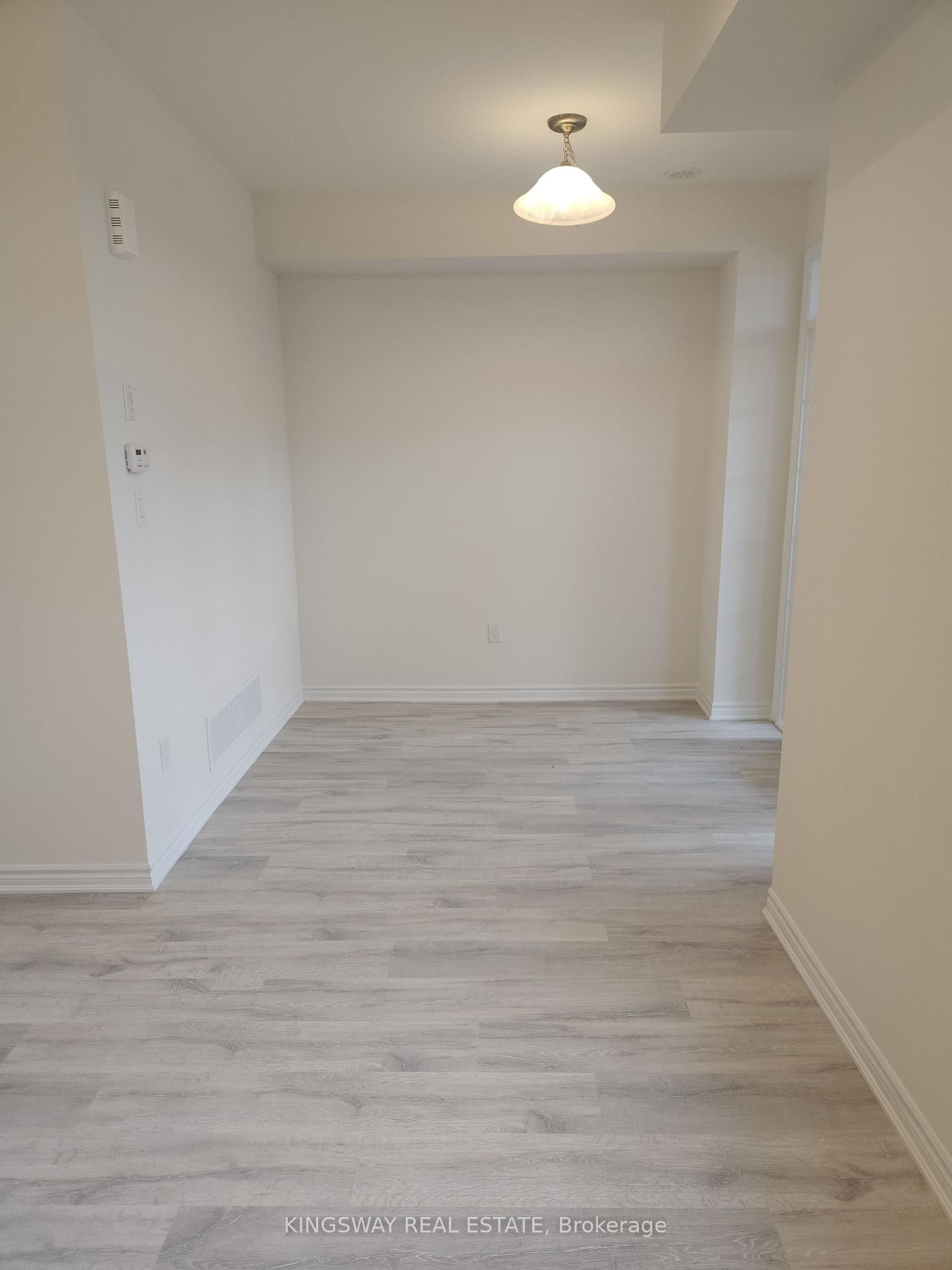 Townhouse leased at 8-305 Garner Road, Hamilton, Ontario, L9G 5E6 - Ancaster - MLS: X10006653