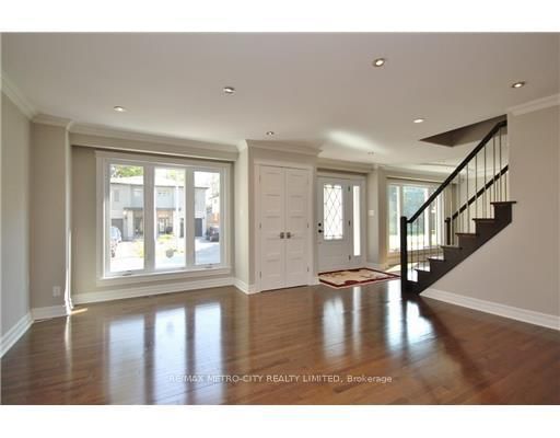 840 FOREST St, Ottawa, K2B 5P9 | Image 3