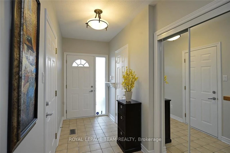 244 DEERFOX Dr, Ottawa, K2J 4Z2 | Image 3