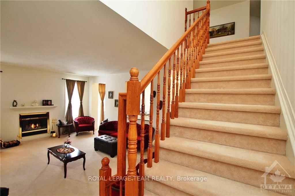 Property sold at 157 WHITEWATER Street, Barrhaven, Ontario, K2G 7B3 - Strandherd - MLS: X10109341